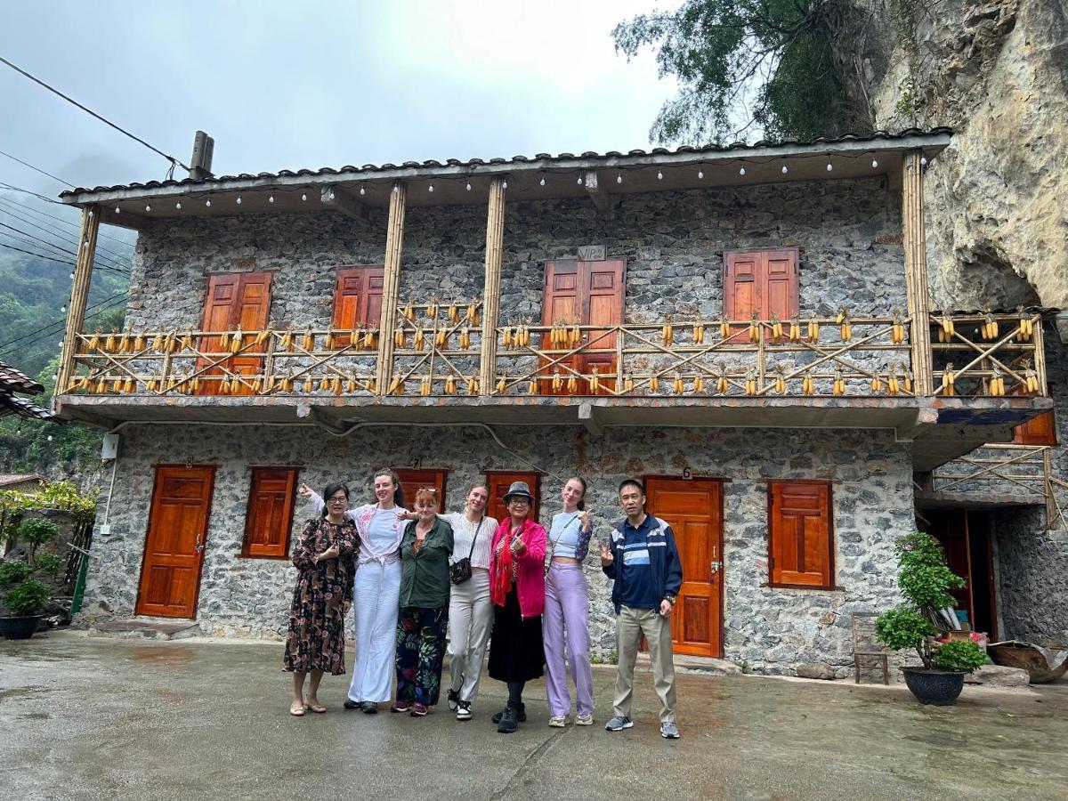 Yen Nhi Homestay Ban Gioc Каобанг Екстер'єр фото