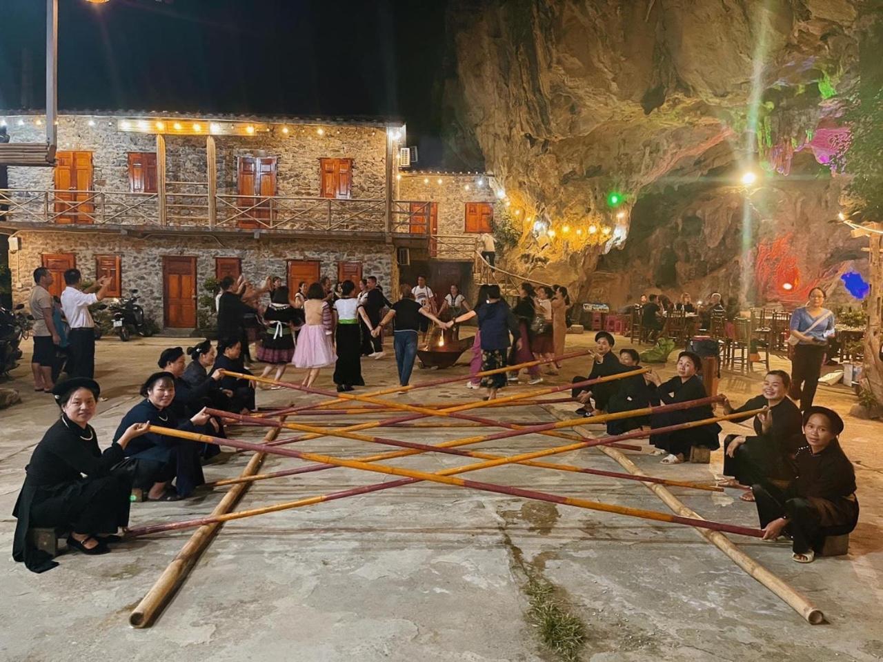 Yen Nhi Homestay Ban Gioc Каобанг Екстер'єр фото